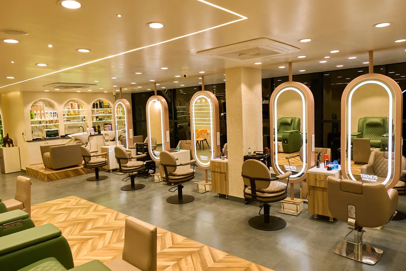 TRENDS Essential Family Salon Jp nagar (14)