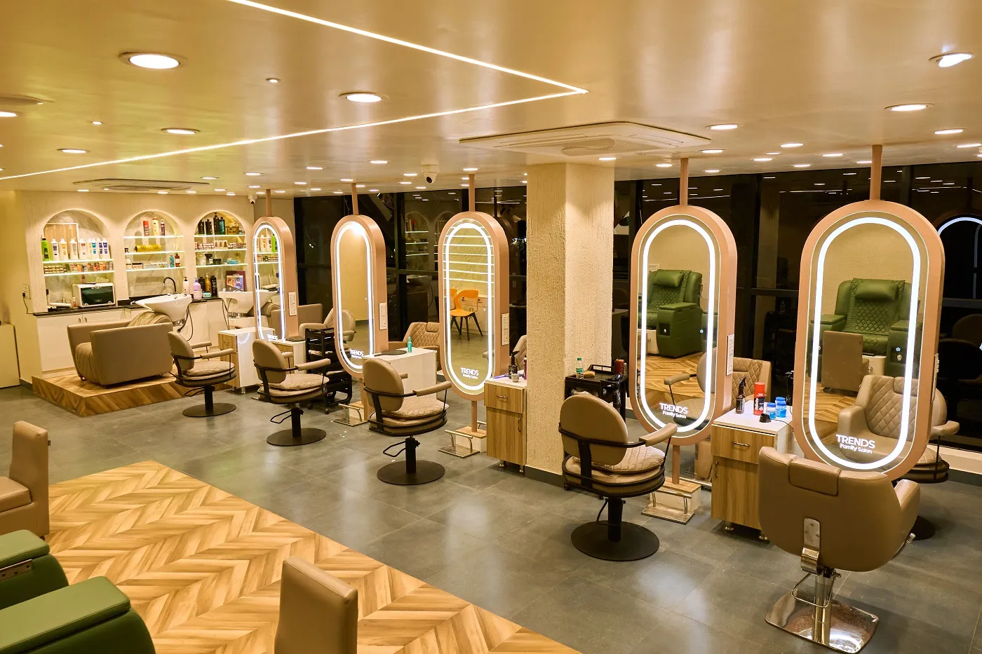 TRENDS Essential Family Salon Jp nagar (16)